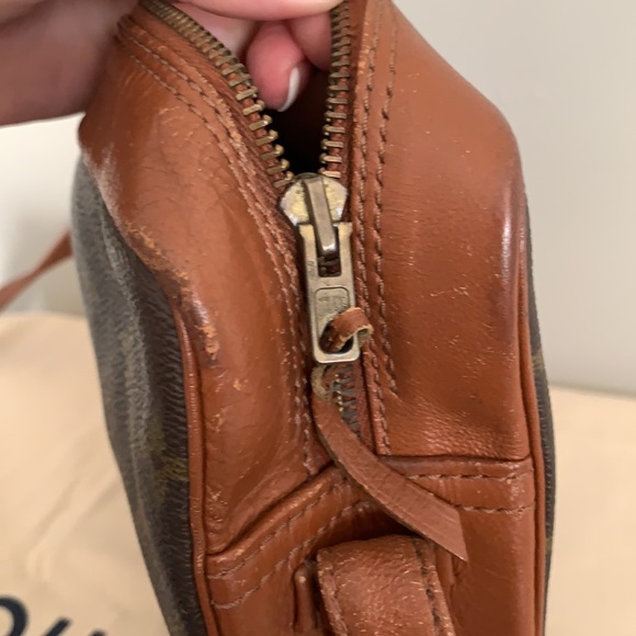 Authentic Louis Vuitton Crossbody Messenger Vintage - Picture 12 of 13